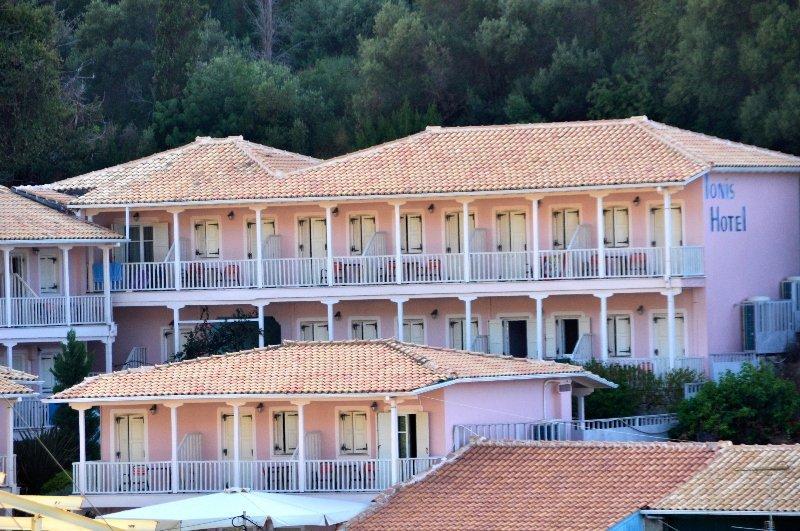Ionis Hotel Áyios Nikítas Exterior foto