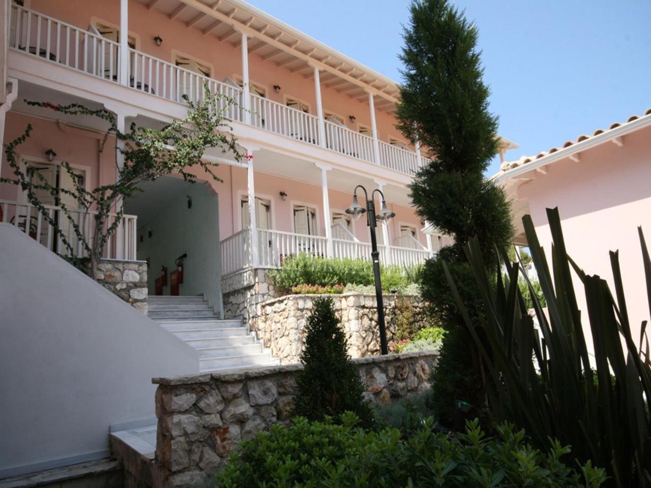 Ionis Hotel Áyios Nikítas Exterior foto