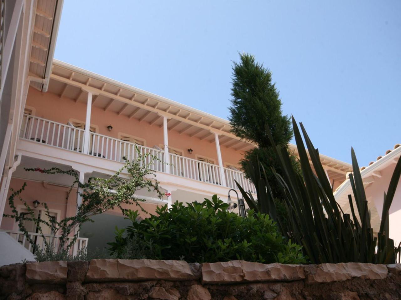Ionis Hotel Áyios Nikítas Exterior foto